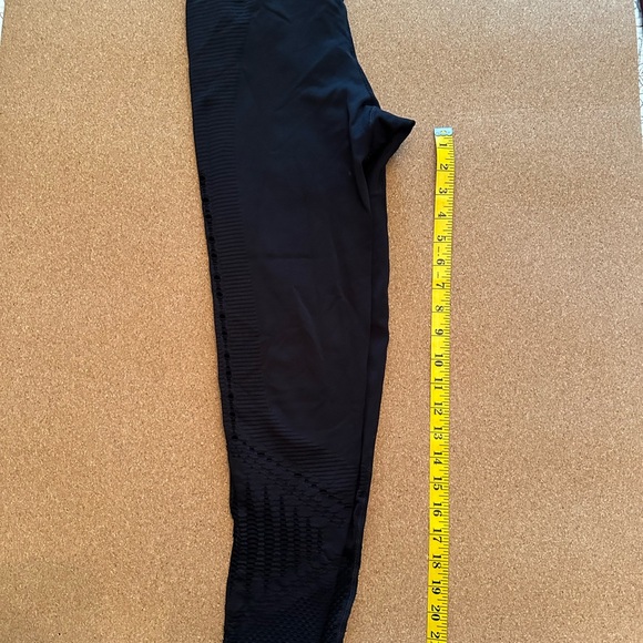 ATHLETA - BLACK LEGGINGS - XS - Excellent Condition - Picture 4 of 4